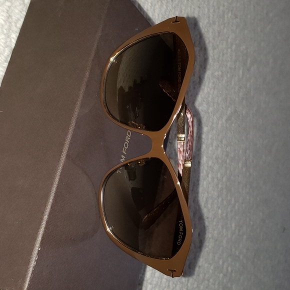 Tom Ford sunglasses - Picture 2 of 6